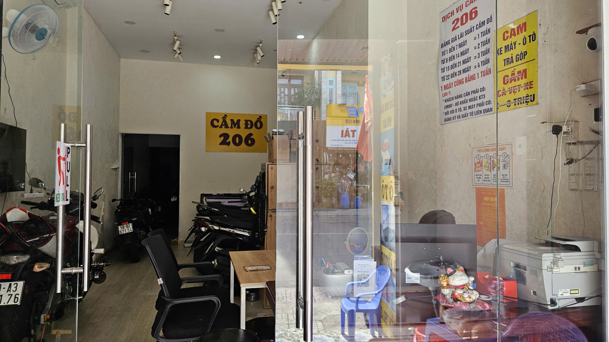 Quầy tiếp khách